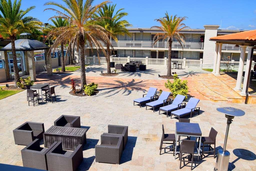 Quality And Conference Center Tampa-brandon 2*